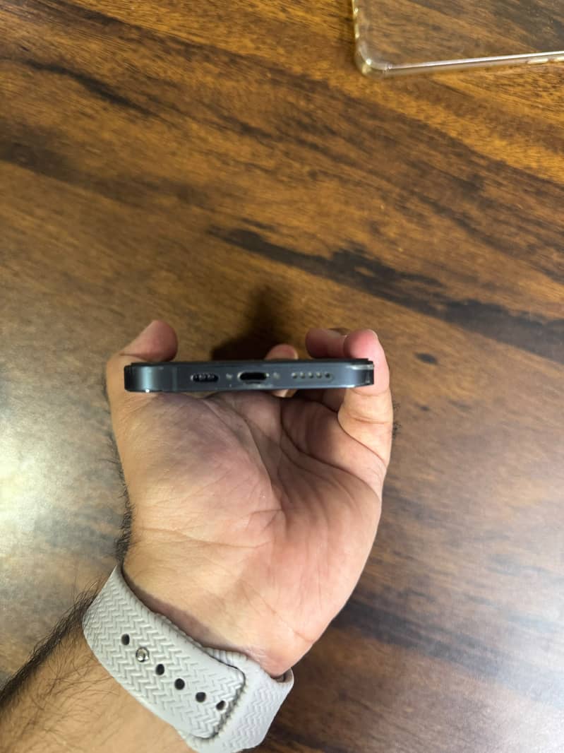 Apple iPhone 12 Pro 4