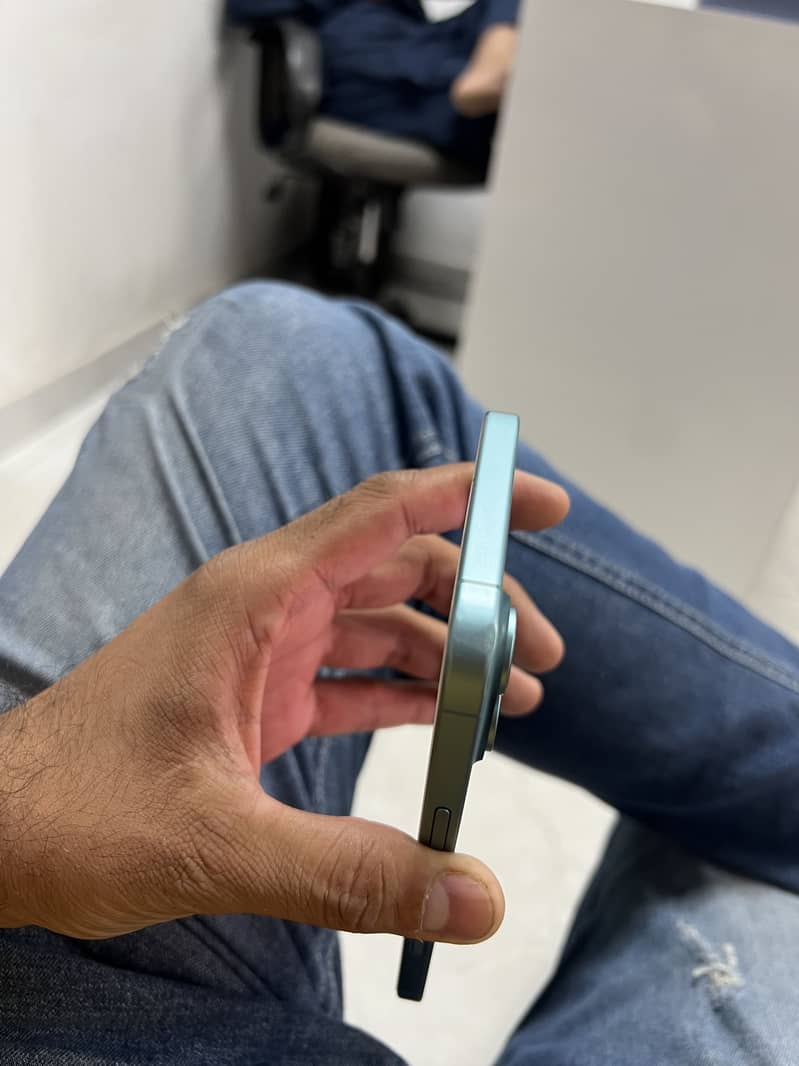 Apple iPhone 16 Plus 5