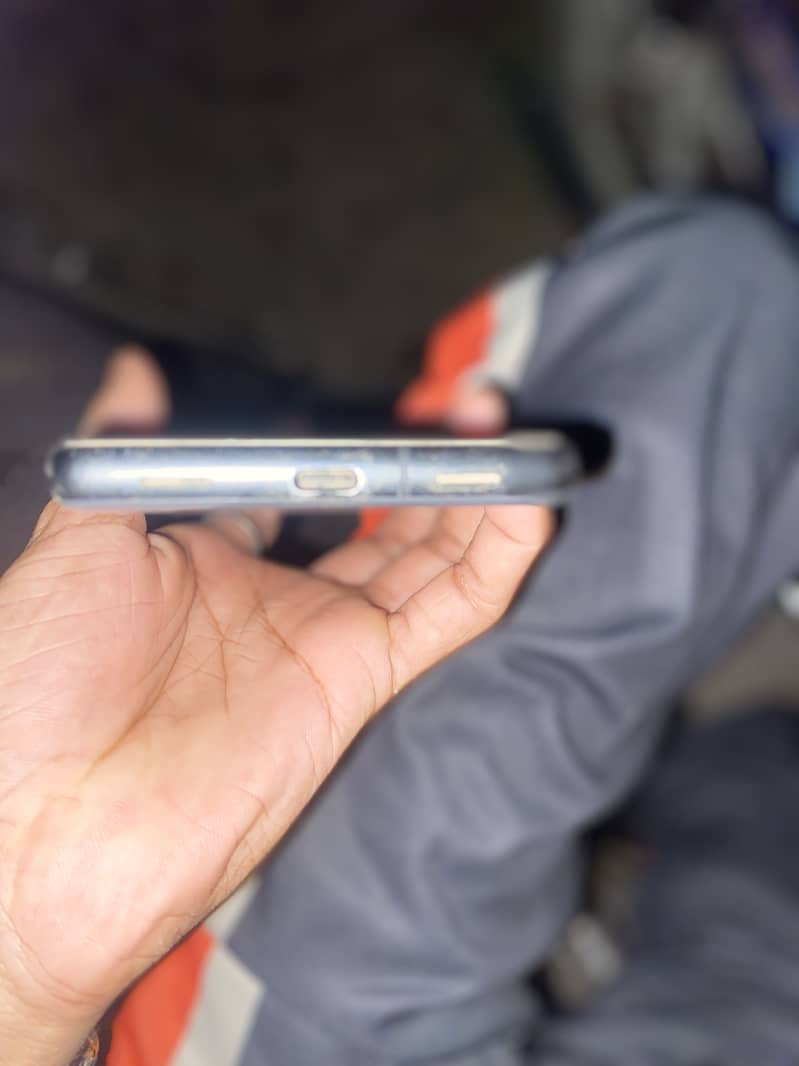 Google Pixel 7a 3