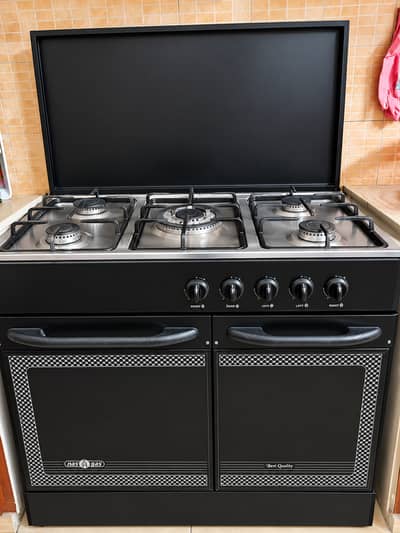 NasGas Cooking Range with Cabinet in Excellent Condition
