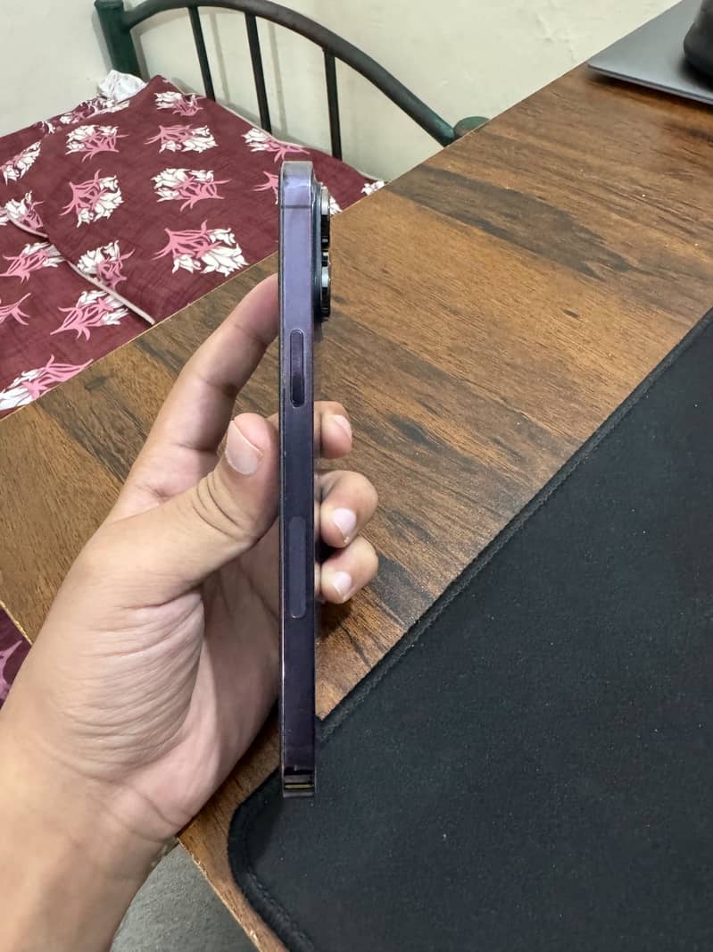 Apple iPhone 14 Pro Max 3