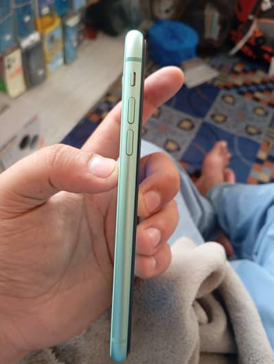 Apple iPhone 11