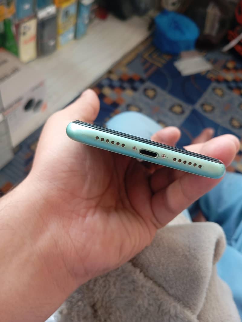 Apple iPhone 11 1