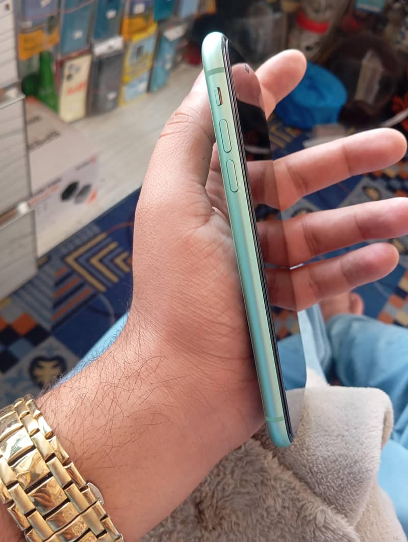 Apple iPhone 11 2
