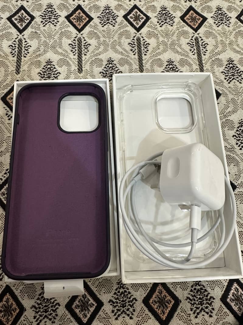 Apple iPhone 14 Pro Max 2