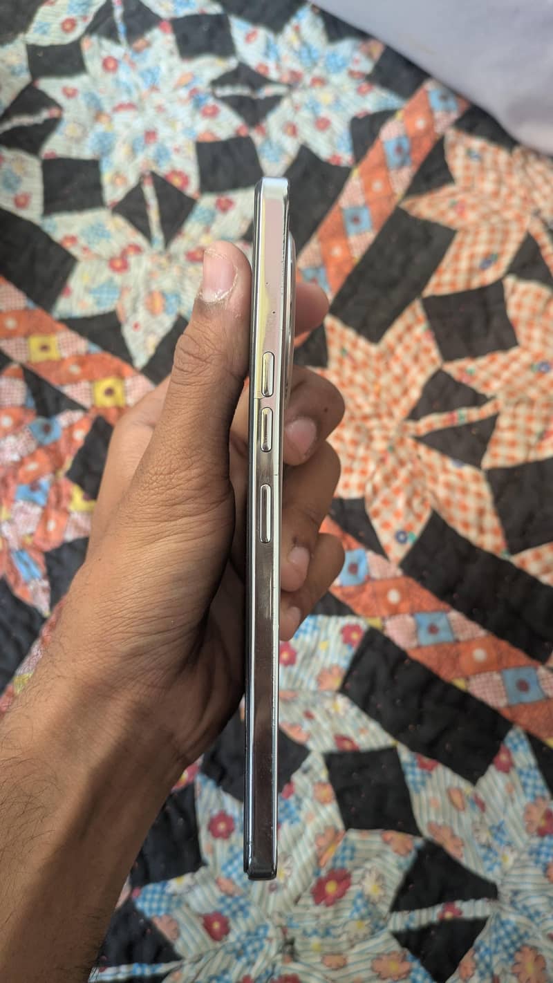 Tecno CAMON 30 5