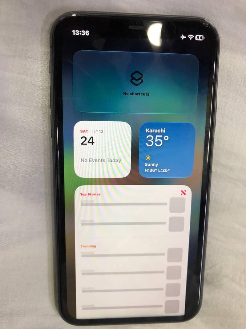 Apple iPhone 11 4