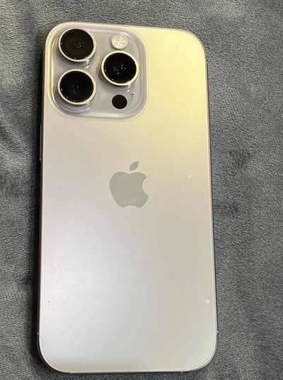 Apple iPhone 16 Pro