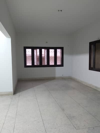 Commercial space available for rent 2 bed drawing lounge ground floor portion 240 GHz 24 hours water and electricity 60 fit wide road