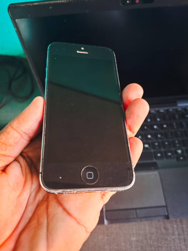 Apple iPhone 5 3