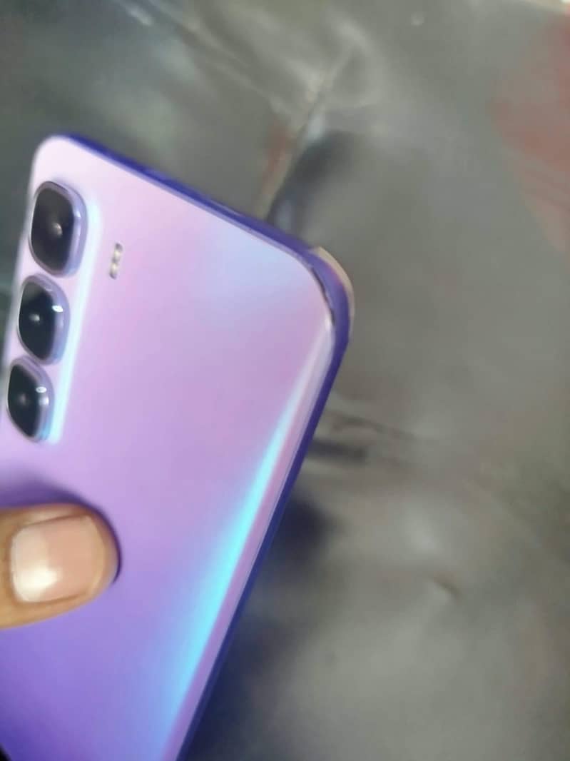 Infinix 10