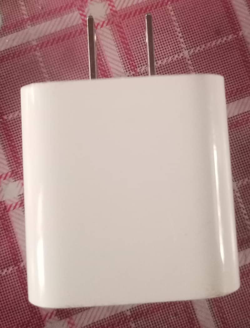 Apple iPhone charging adapter 0