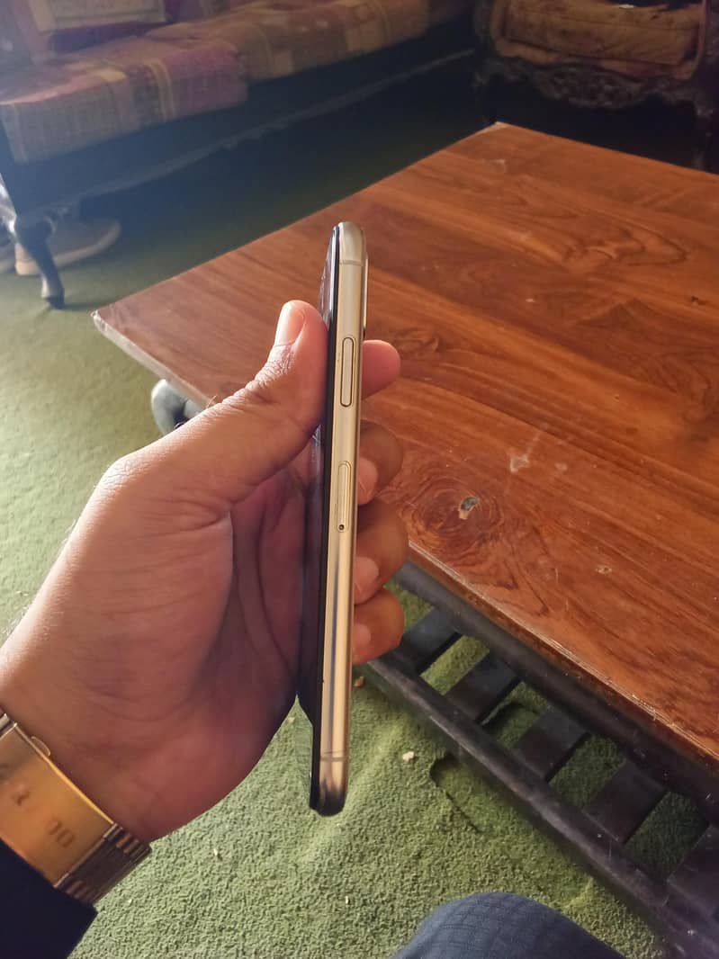 Apple iPhone X 1