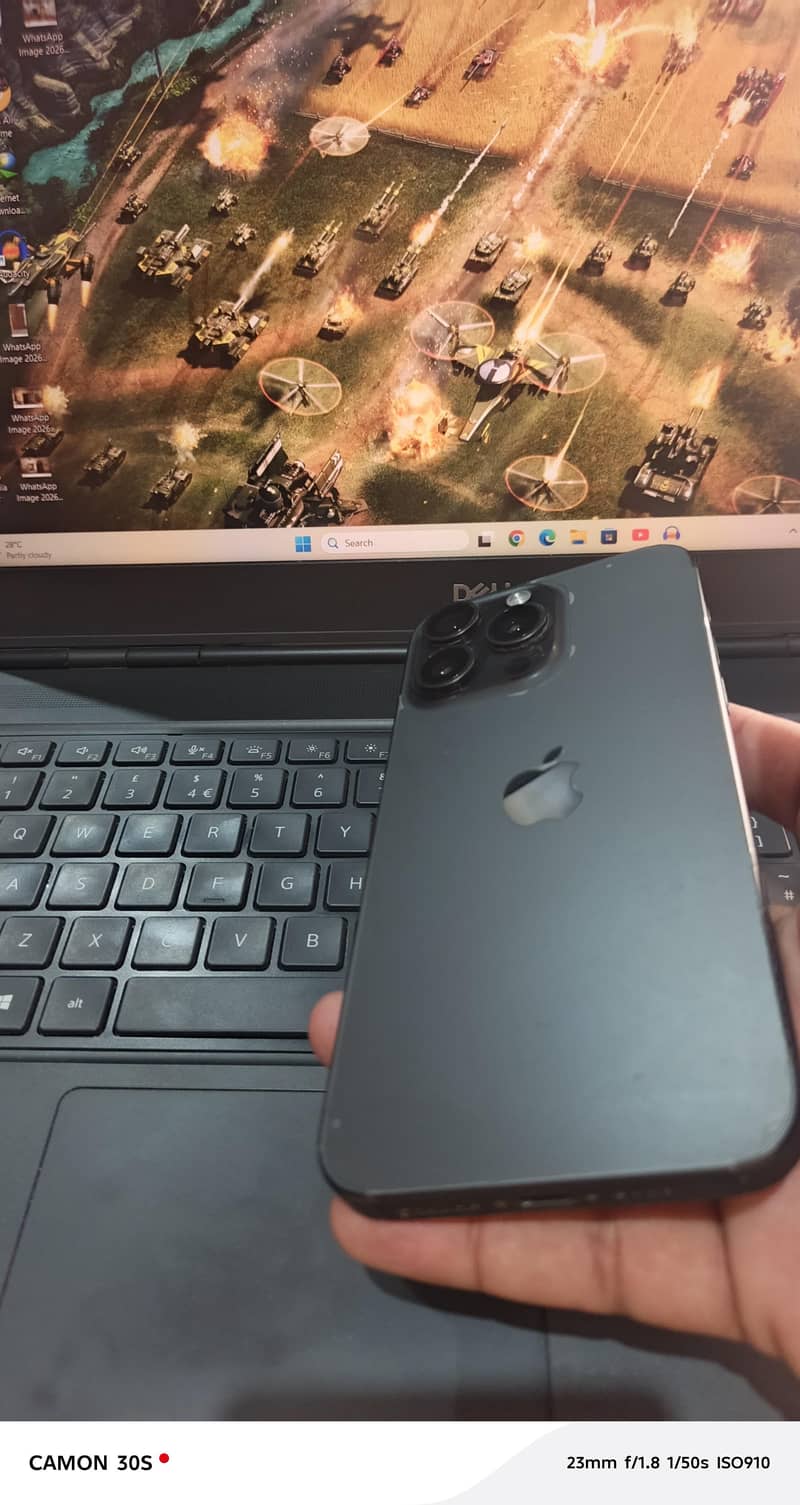 Apple iPhone 15 Pro Max 2
