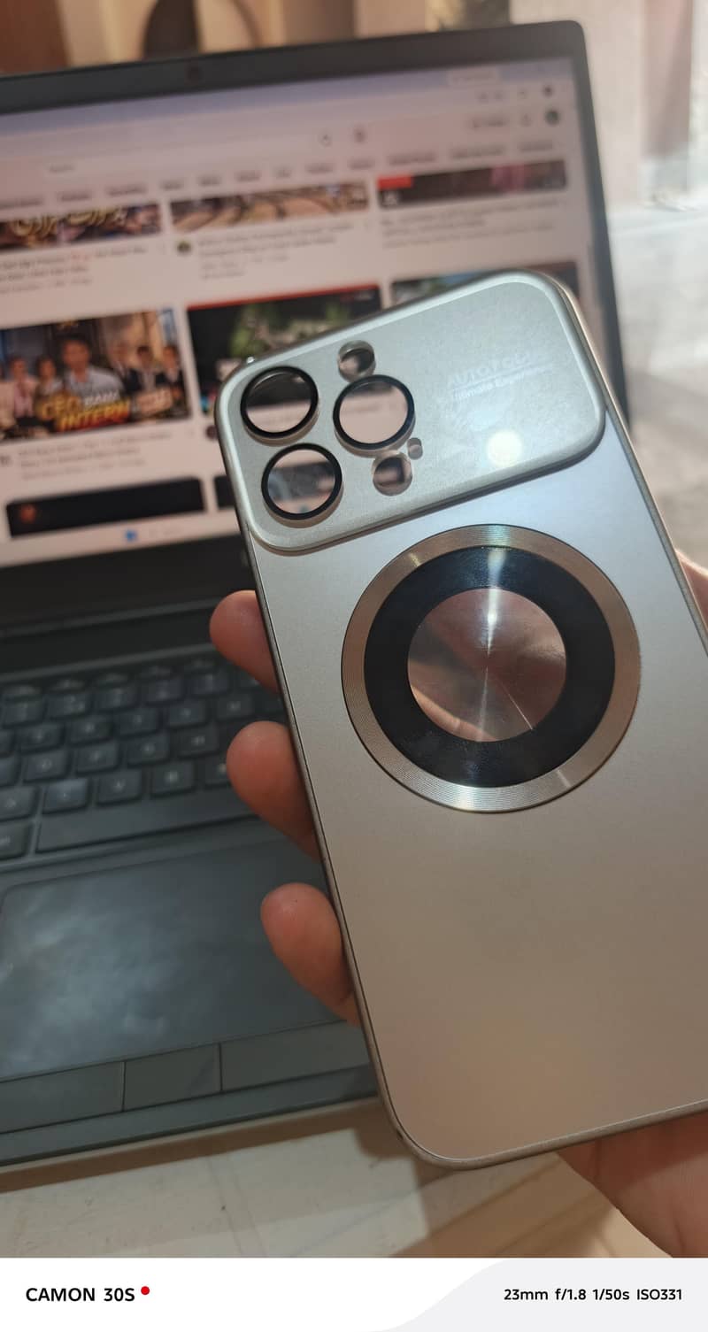 Apple iPhone 15 Pro Max 6