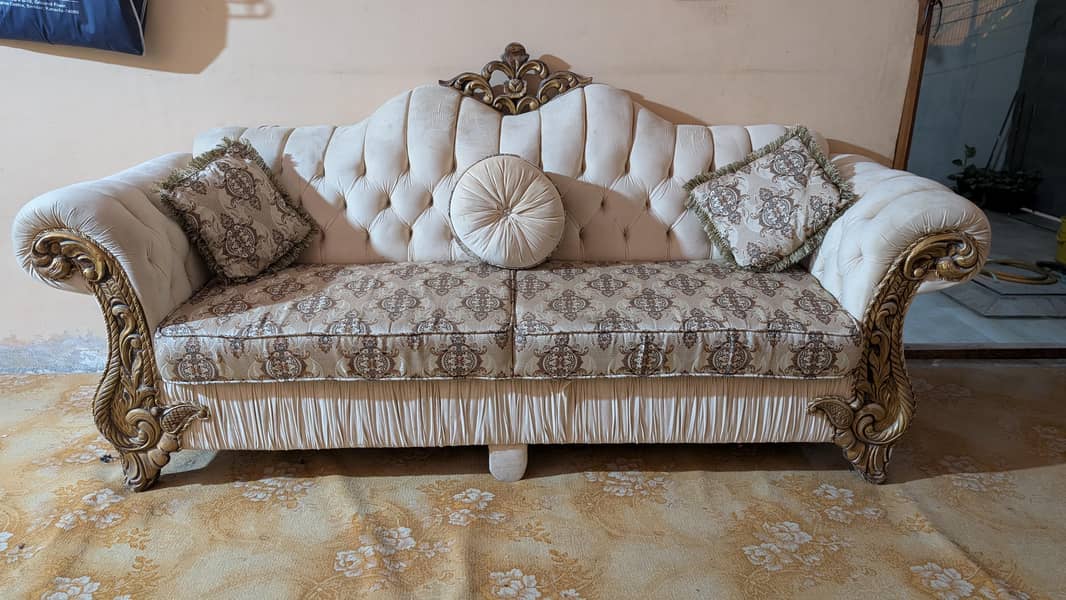 5 Seater Sofa Set with Table 1