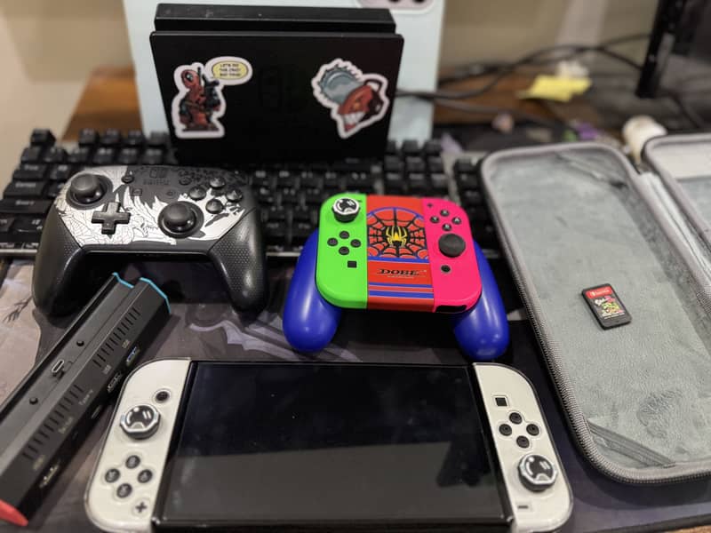 Nintendo Switch OLED (Jailbroken) + 256GB SD Card Bundle 0
