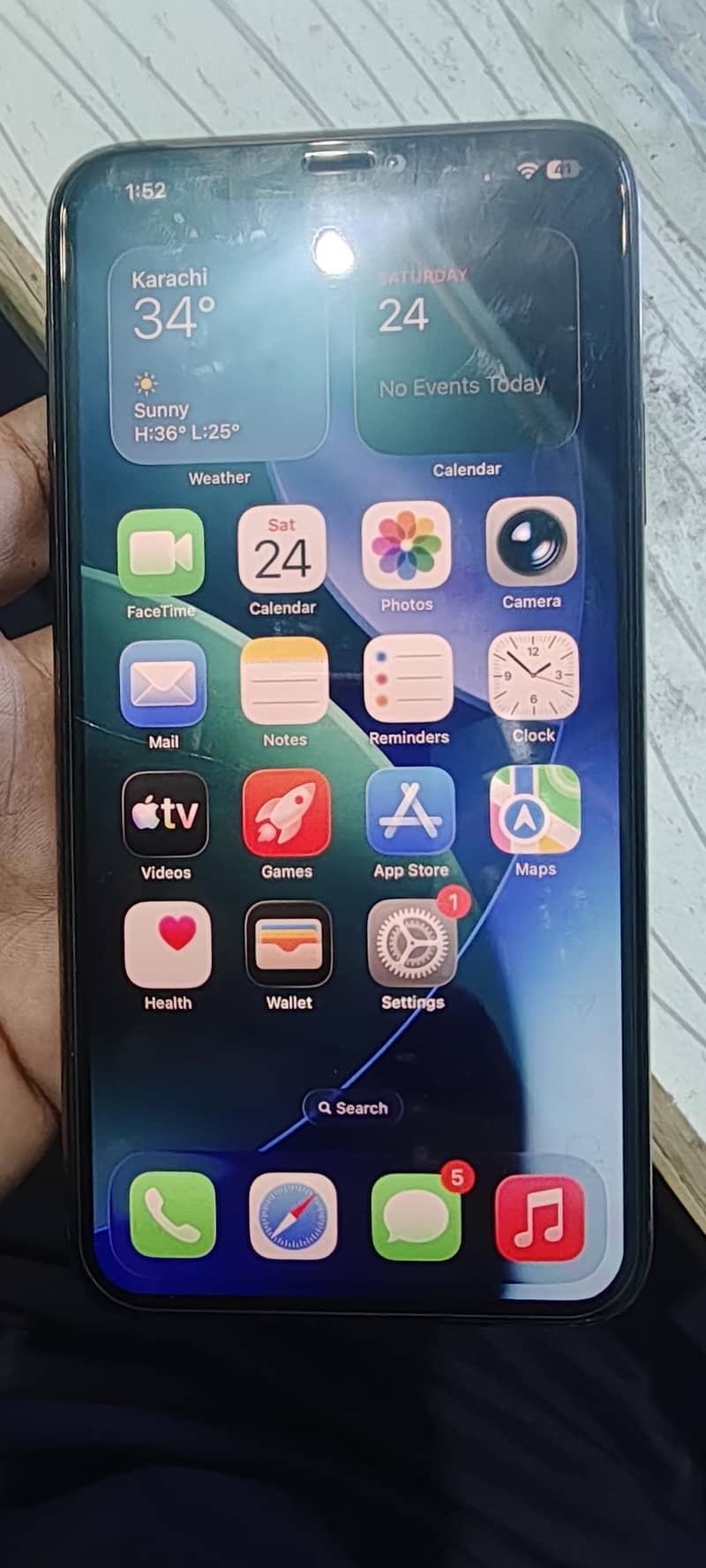 Apple iPhone 11 Pro Max 1