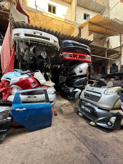 JAPANI CAR BODY PARTS AVAILABLE – NAIMAT KHAN AUTOS