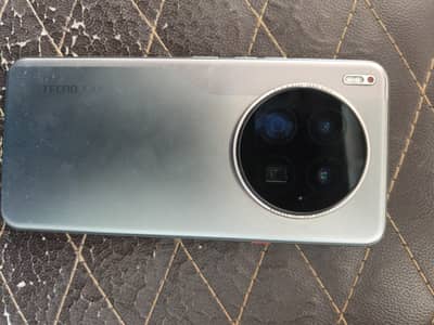 Tecno CAMON 40 Premier