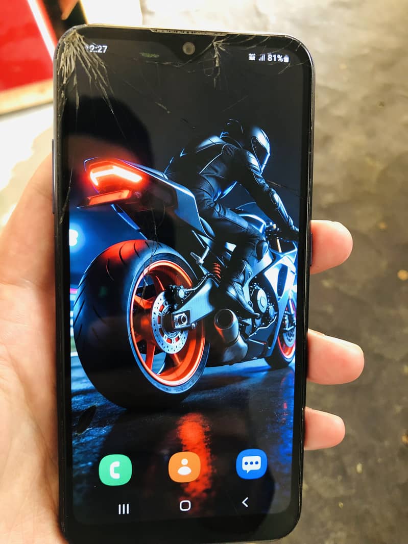 Samsung Mobile A01 6