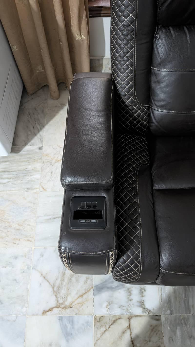 Recliner 1