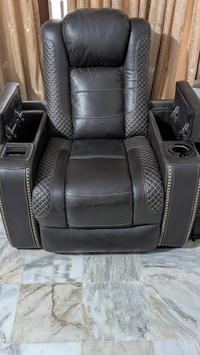Recliner 4