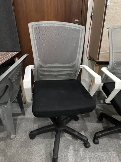 Office Staff Chairs 10/10 condition