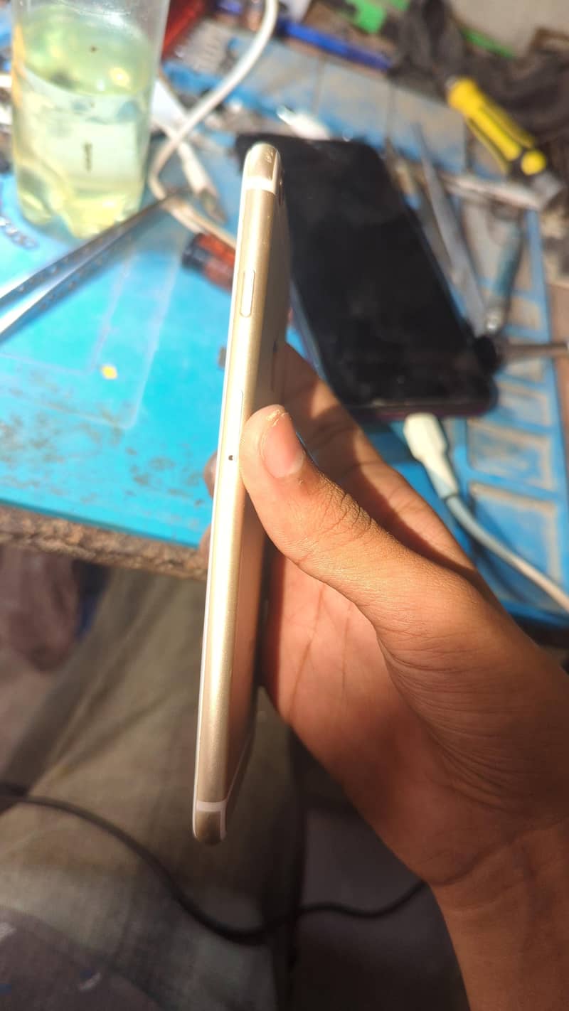 Apple iPhone 6 Plus 2