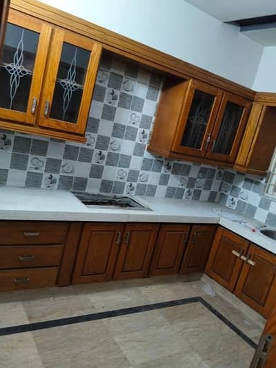 8 Marla Vip House Available For Rent