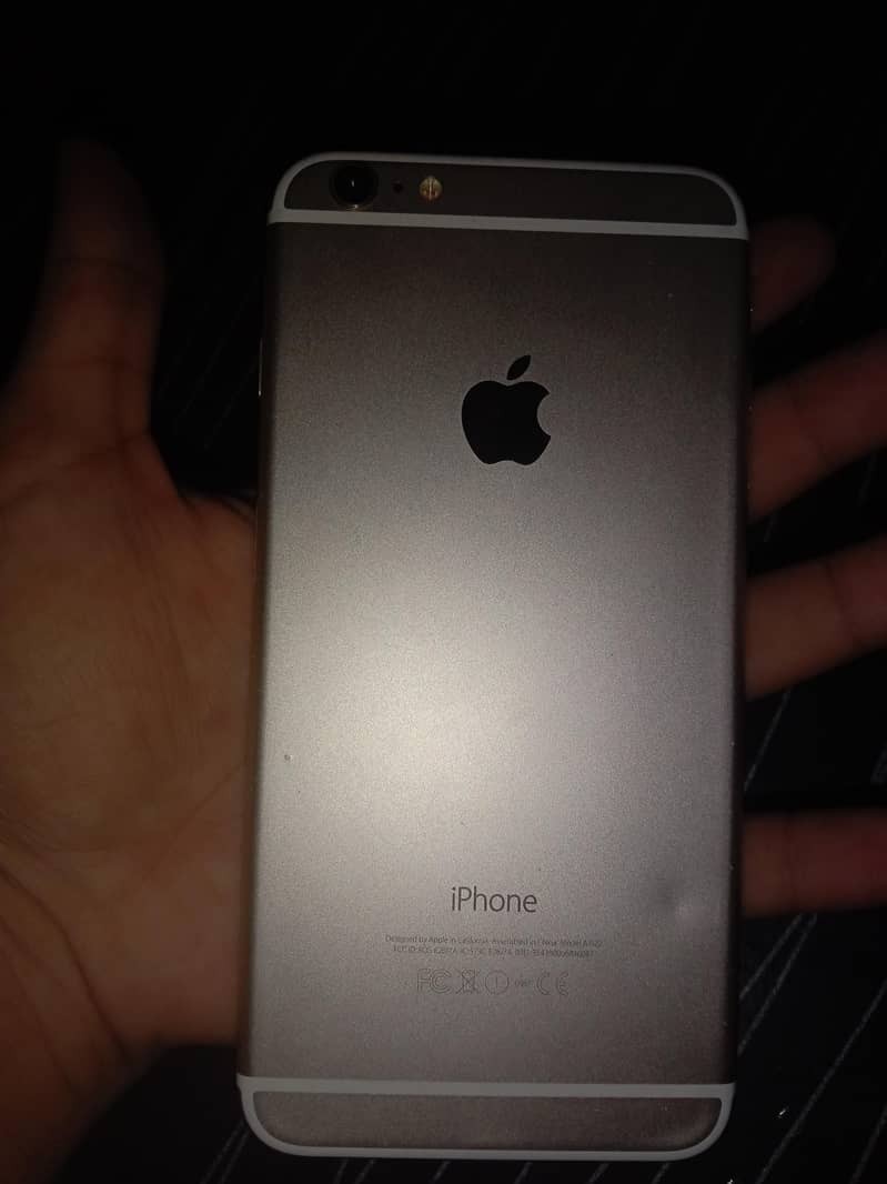 Apple iPhone 6S Plus 5