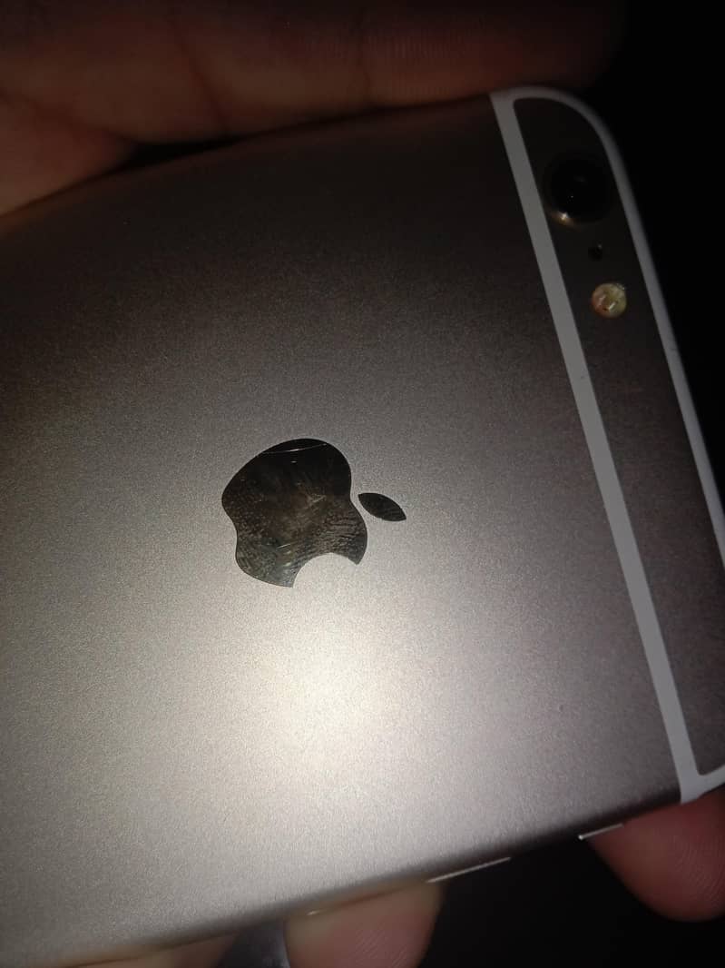 Apple iPhone 6S Plus 7