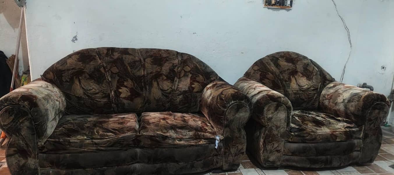6 seater sofa 0