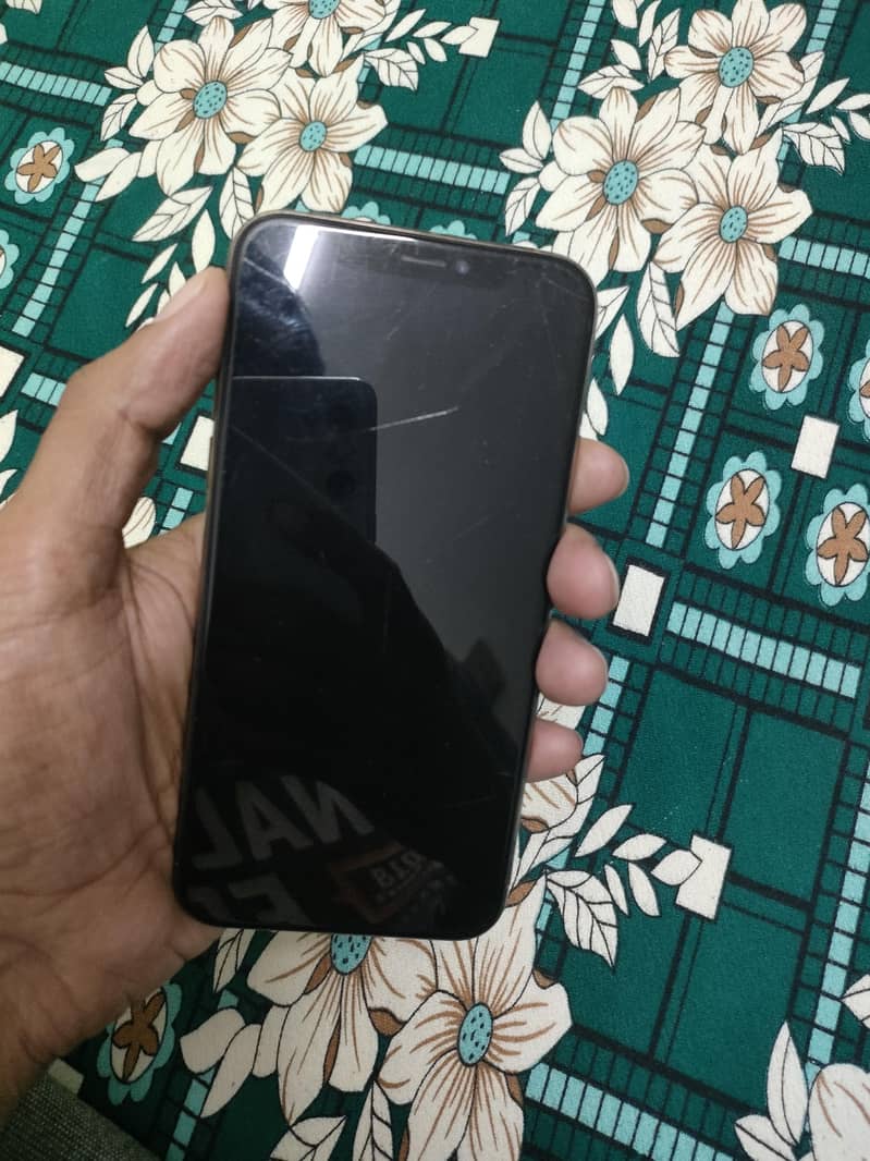 Apple iPhone XS 1