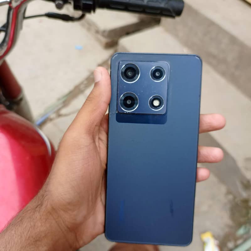 Infinix Note 30 Pro 0