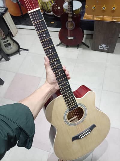 New guitar Available 25% off ke Saath