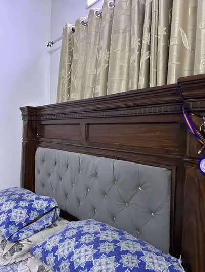 Solid Wooden King Size Bed Set with Dressing Table & Side Tables
