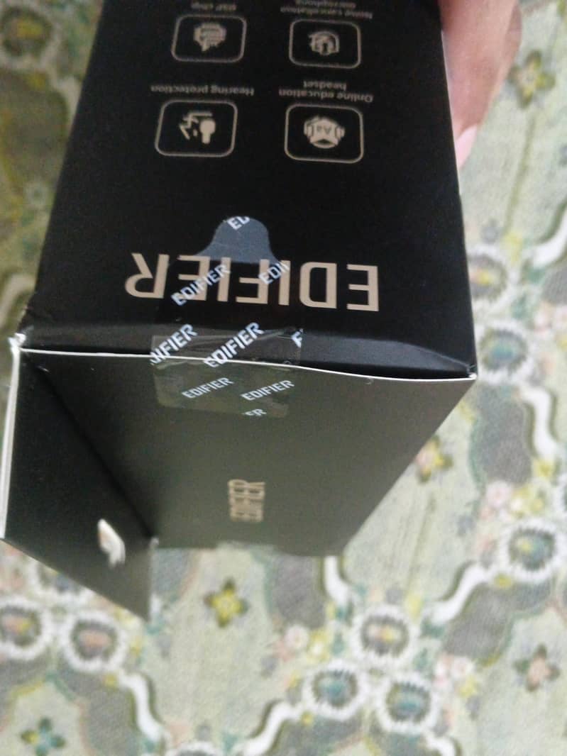 Edifier k800 0