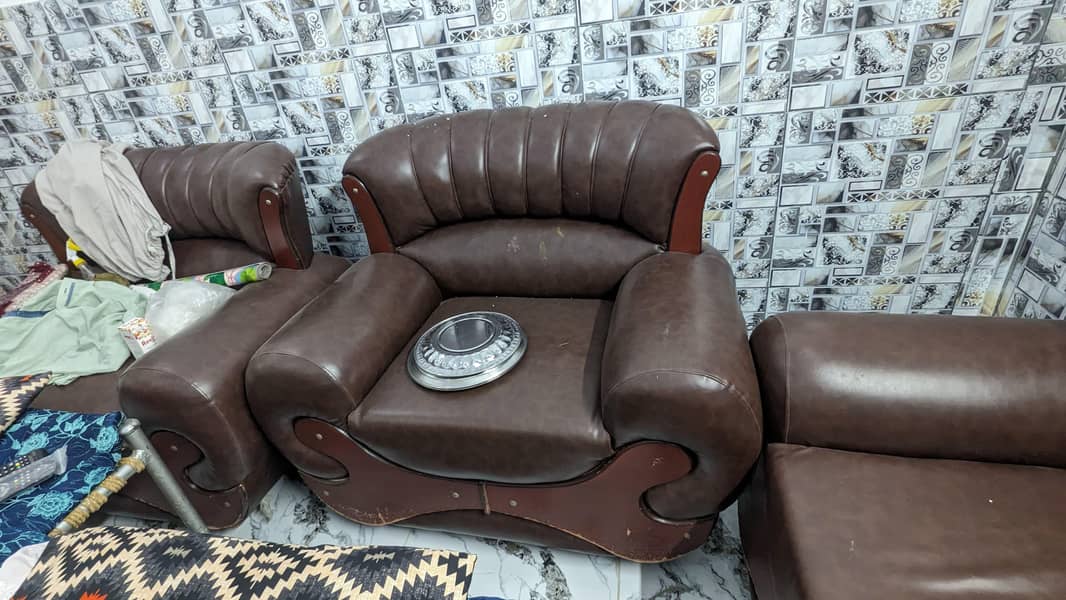 lush sofa full ok condition 1