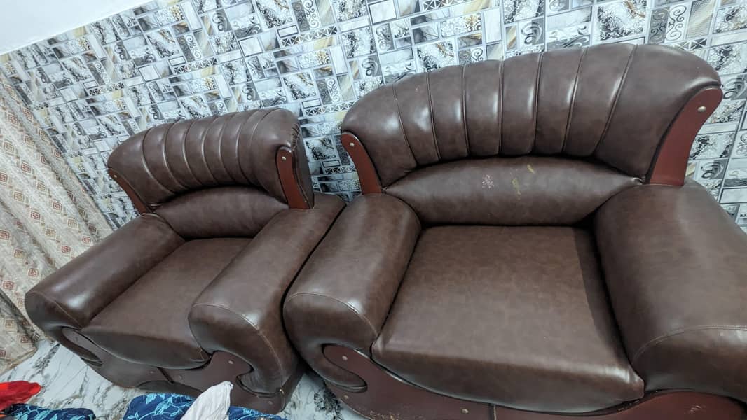 lush sofa full ok condition 3