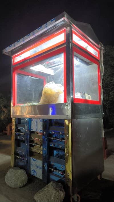 Fries Counter just 1 month use 4x2.5ft size 5 liter fryer installed