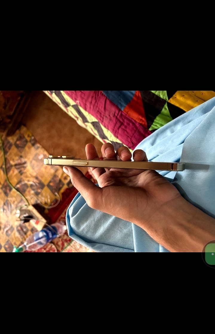 iphone 12 pro max 4