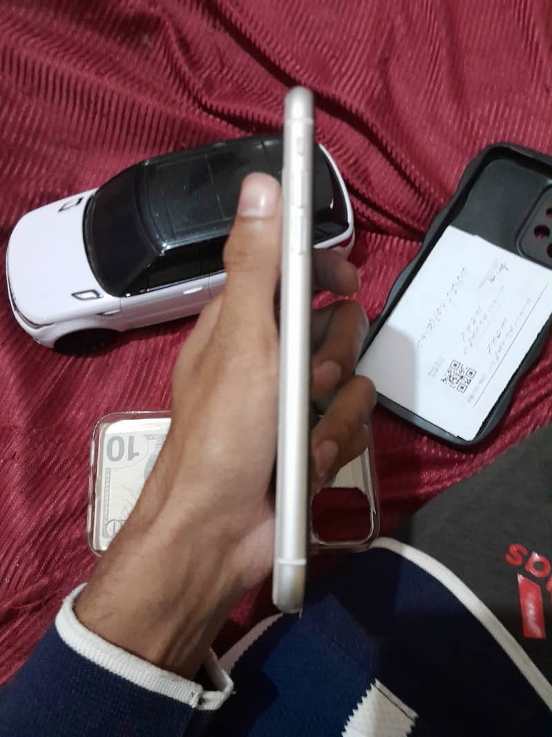 Apple iPhone 11 mdm 5