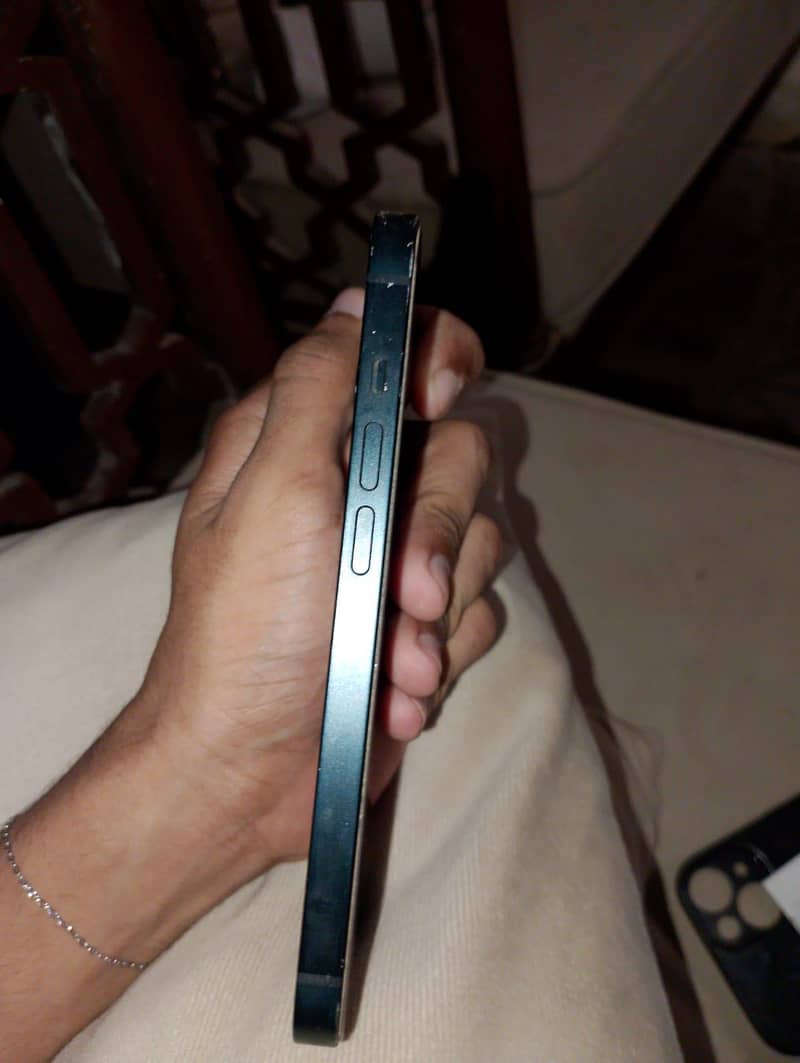 Apple iPhone 14 2