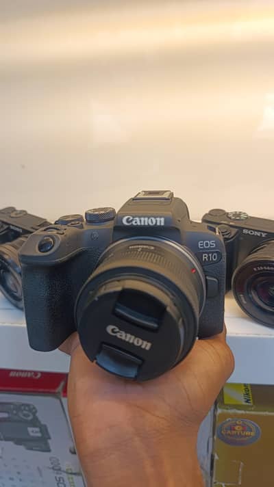 Canon EOS R10