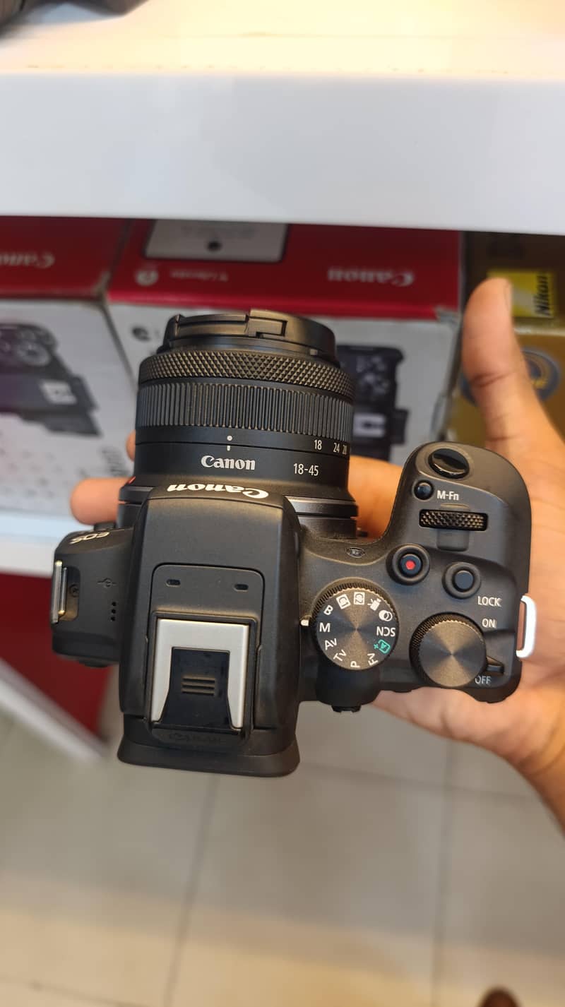 Canon EOS R10 3
