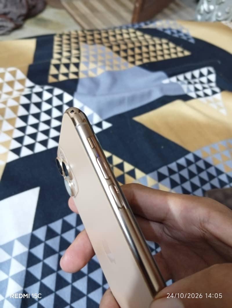 iphone 11 pro 5