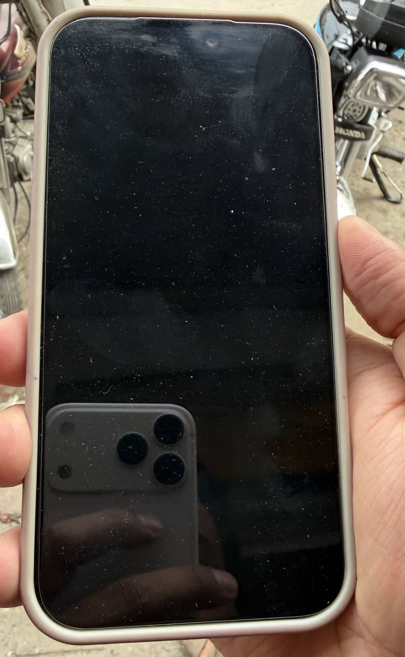 Apple iPhone 17 Pro Max 5