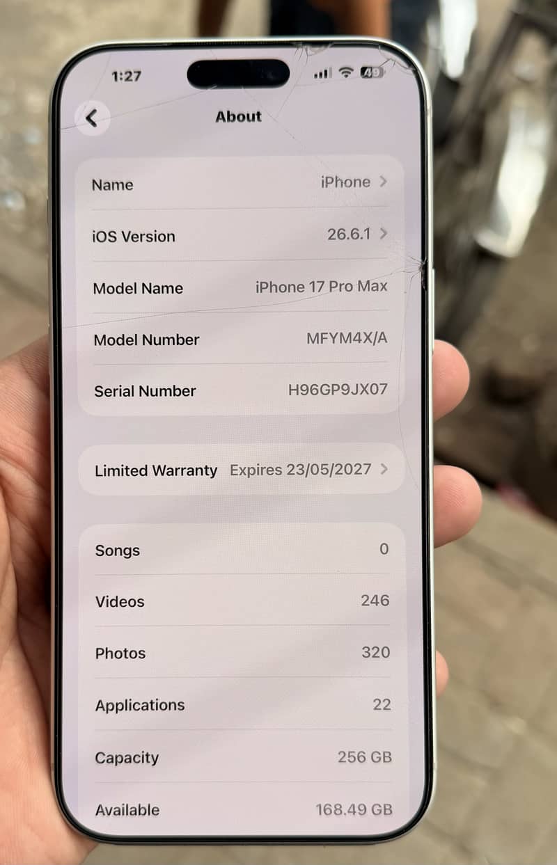 Apple iPhone 17 Pro Max 6