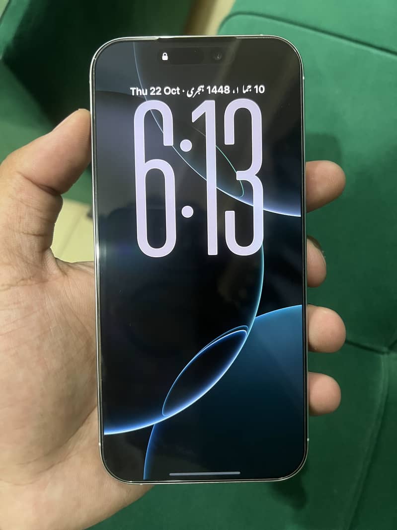 Apple iPhone 16 Pro Max 6